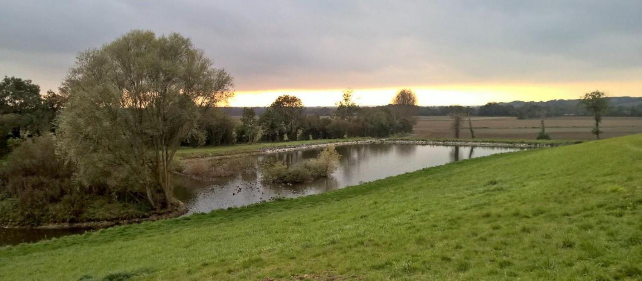 Grand Gite De La Ferme De La Tourelle Longues-sur-Mer Екстериор снимка