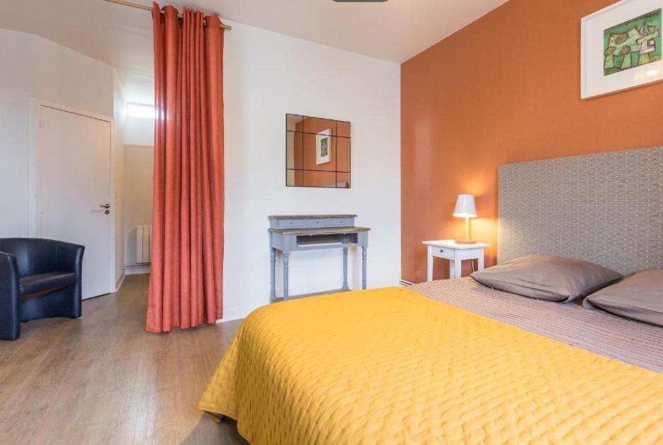 Grand Gite De La Ferme De La Tourelle Longues-sur-Mer Екстериор снимка